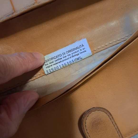Bottega Veneta medium tan woven leather wallet used - Picture 8 of 10